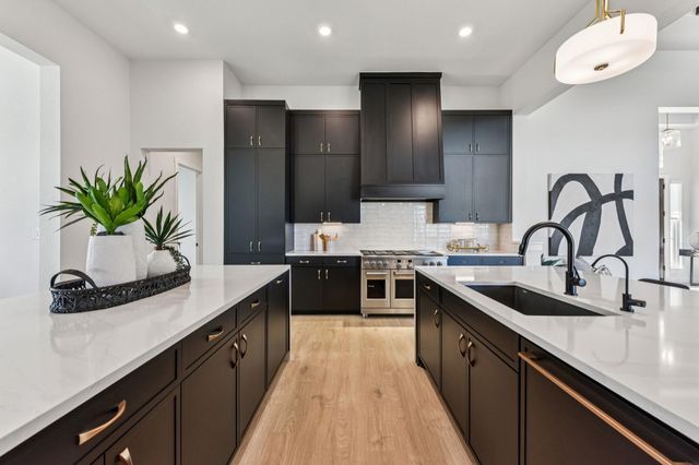 208 Winters CV, Florence, TX 76527