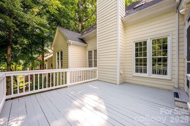 5217 Fairvista Drive, Charlotte, NC 28269
