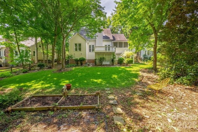 5217 Fairvista Drive, Charlotte, NC 28269
