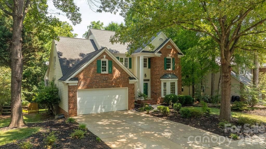 5217 Fairvista Drive, Charlotte, NC 28269