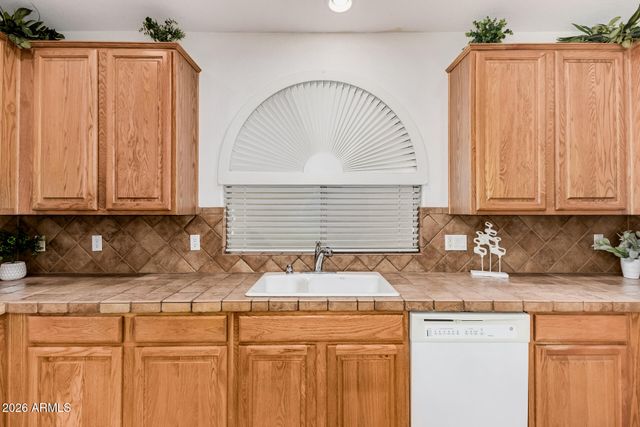 4111 E APPLEBY Drive, Gilbert, AZ 85298