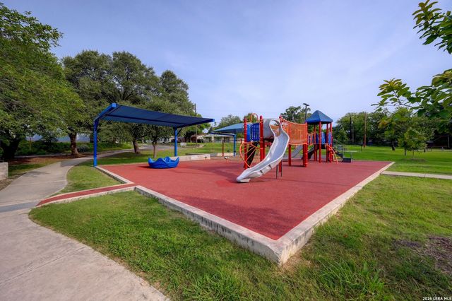 362 CHERRY RIDGE DR, San Antonio, TX 78213