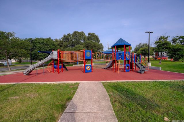 362 CHERRY RIDGE DR, San Antonio, TX 78213