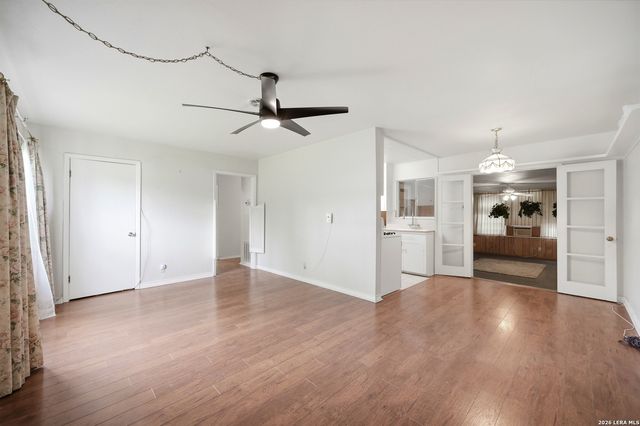362 CHERRY RIDGE DR, San Antonio, TX 78213
