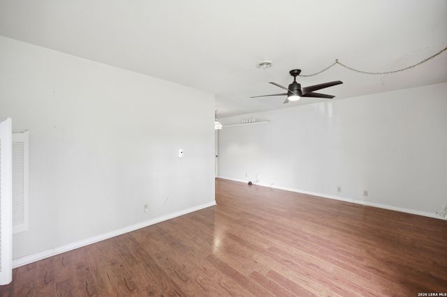 362 CHERRY RIDGE DR, San Antonio, TX 78213