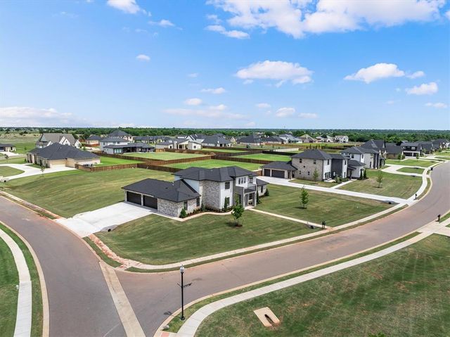 2387 NW 225th Street, Edmond, OK 73025