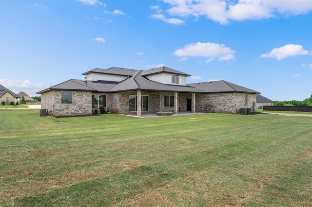 2387 NW 225th Street, Edmond, OK 73025