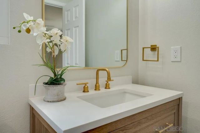 24 E Paisley, Chula Vista, CA 91911