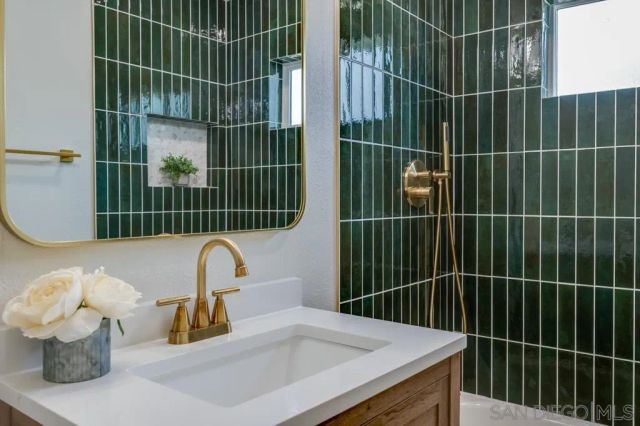 24 E Paisley, Chula Vista, CA 91911