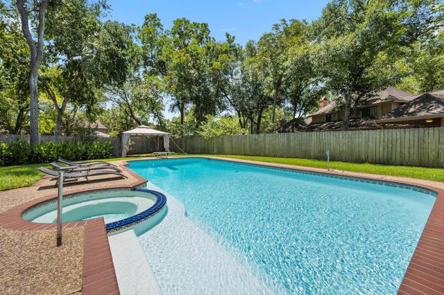 1903 Fawn Way Court, Richmond, TX 77406