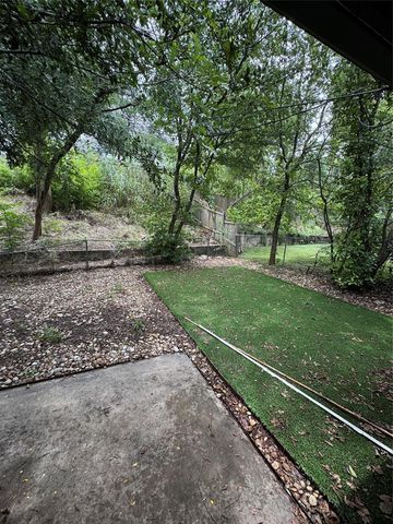 3007 Matador DR B, Austin, TX 78741