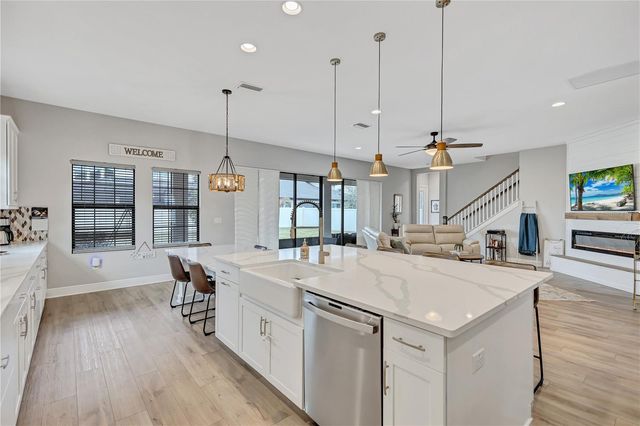 4593 SHORELEAF LOOP, Valrico, FL 33596