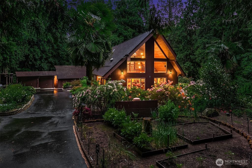 20717 SE 222nd Street, Maple Valley, WA 98038