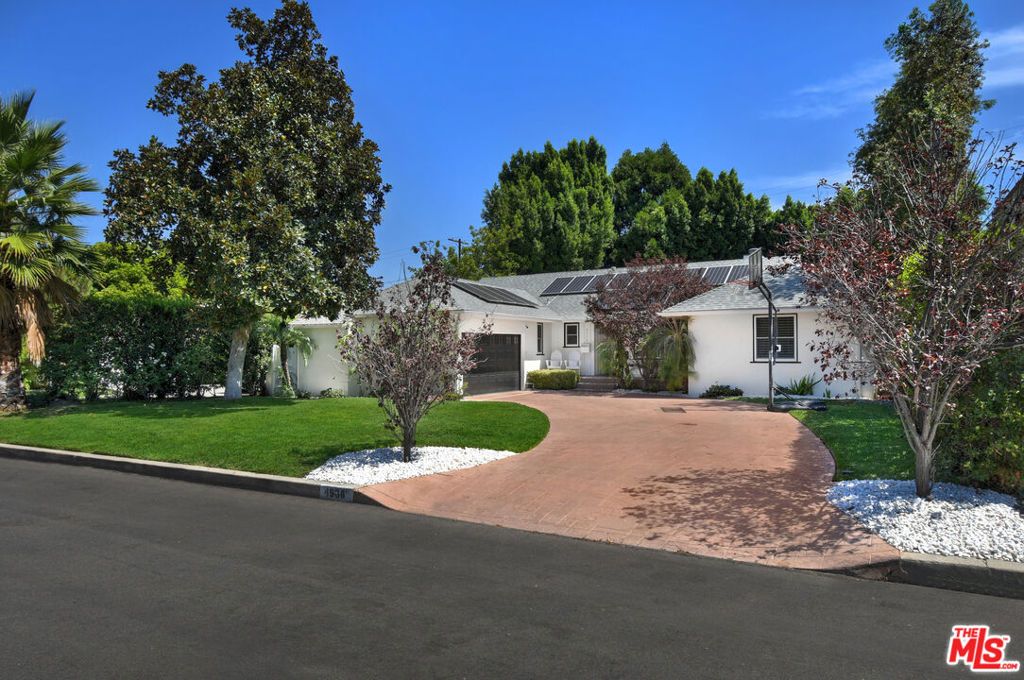 4938 Edgerton Avenue, Encino, CA 91436 — photo 2