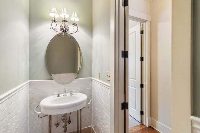 2106 CARISBROOKE DR, Collierville, TN 38017