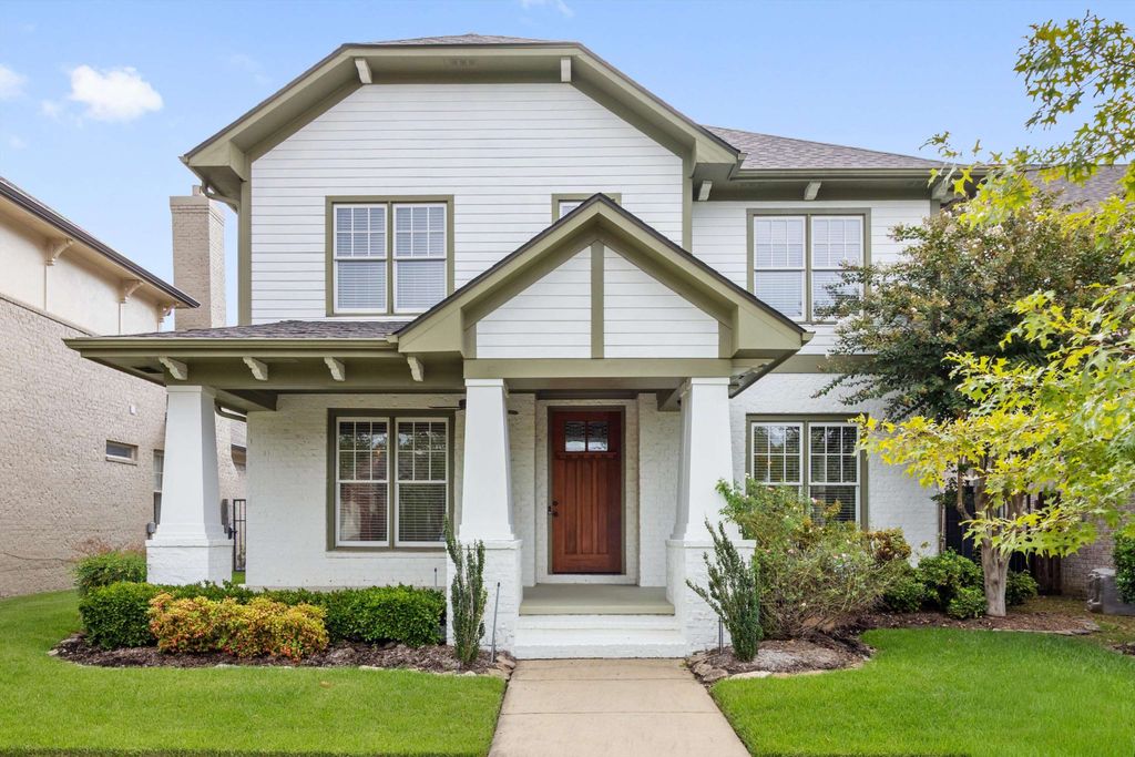 2106 CARISBROOKE DR, Collierville, TN 38017