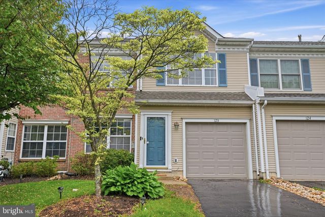 123 QUINCE CIR, Newtown, PA 18940