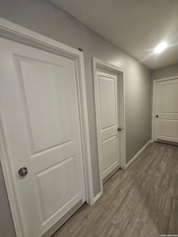 6855 Burgess Rdg, Converse, TX 78109