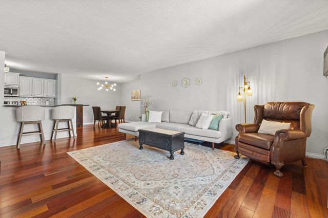 4625 Minnetonka Boulevard 308, Saint Louis Park, MN 55416
