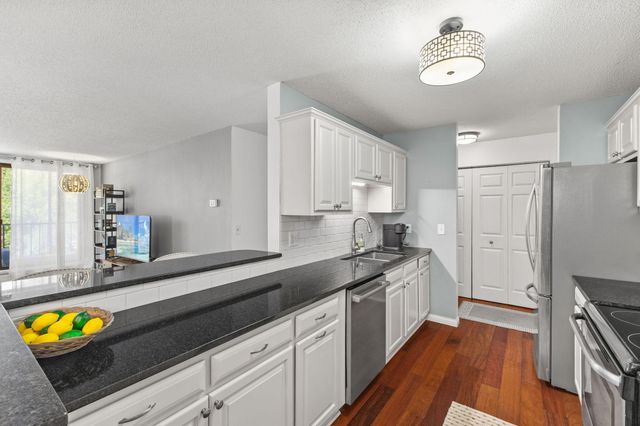 4625 Minnetonka Boulevard 308, Saint Louis Park, MN 55416