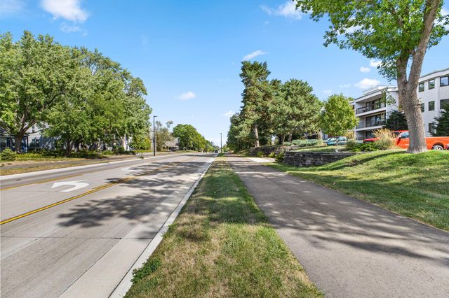 4625 Minnetonka Boulevard 308, Saint Louis Park, MN 55416