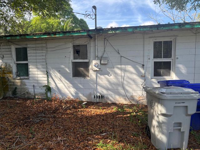 1755 39th Street, Vero Beach, FL 32960