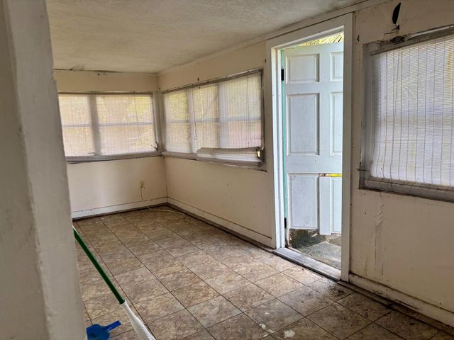 1755 39th Street, Vero Beach, FL 32960