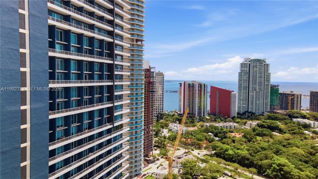 60 SW 13th St 2805, Miami, FL 33130