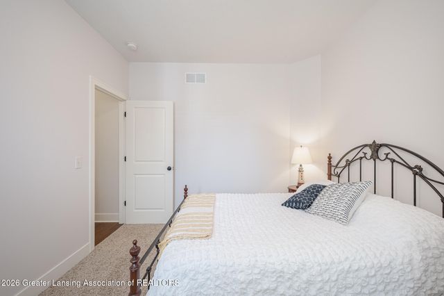 8736 Mount Rainier Circle 3, Lansing, MI 48917