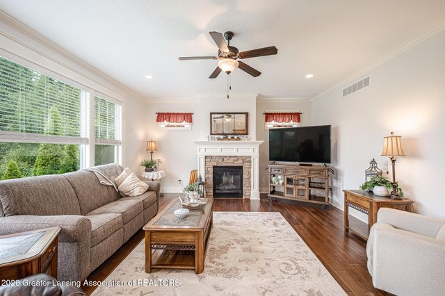 8736 Mount Rainier Circle 3, Lansing, MI 48917