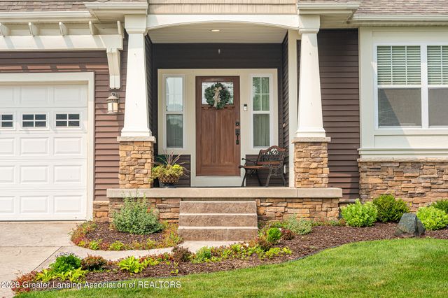 8736 Mount Rainier Circle 3, Lansing, MI 48917