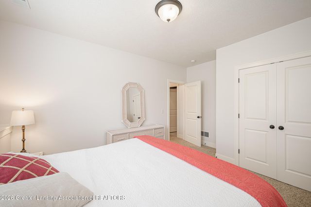8736 Mount Rainier Circle 3, Lansing, MI 48917