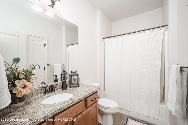8736 Mount Rainier Circle 3, Lansing, MI 48917