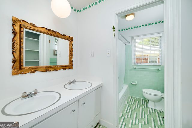 304 Burke Circle, Mcdonough, GA 30253