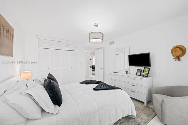 328 N Ocean Boulevard 104, Pompano Beach, FL 33062