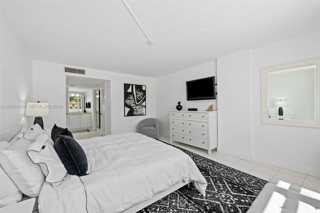 328 N Ocean Boulevard 104, Pompano Beach, FL 33062