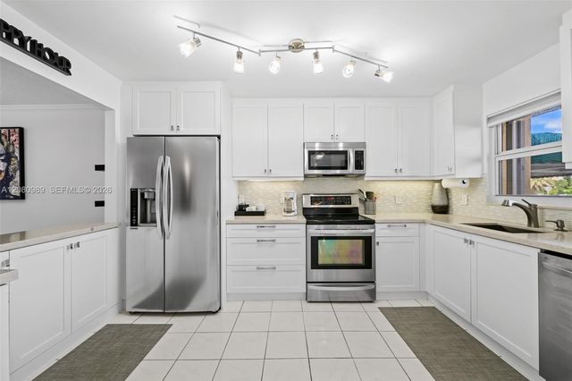 328 N Ocean Boulevard 104, Pompano Beach, FL 33062