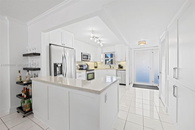 328 N Ocean Boulevard 104, Pompano Beach, FL 33062