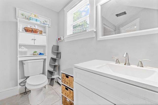 108 Tremont St, Taunton, MA 02780