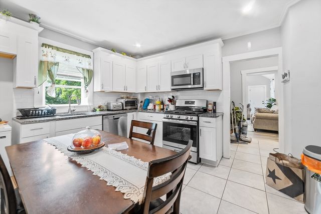 108 Tremont St, Taunton, MA 02780