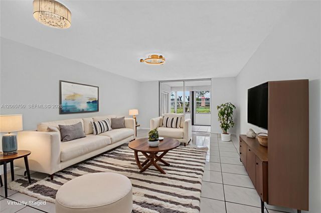 7301 NW 1st Street 106, Margate, FL 33063