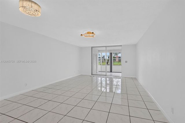 7301 NW 1st Street 106, Margate, FL 33063