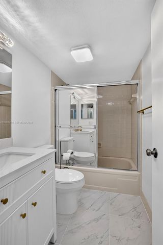 7301 NW 1st Street 106, Margate, FL 33063