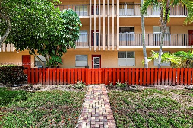 7301 NW 1st Street 106, Margate, FL 33063