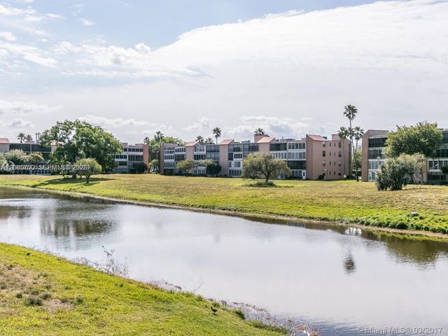 7301 NW 1st Street 106, Margate, FL 33063
