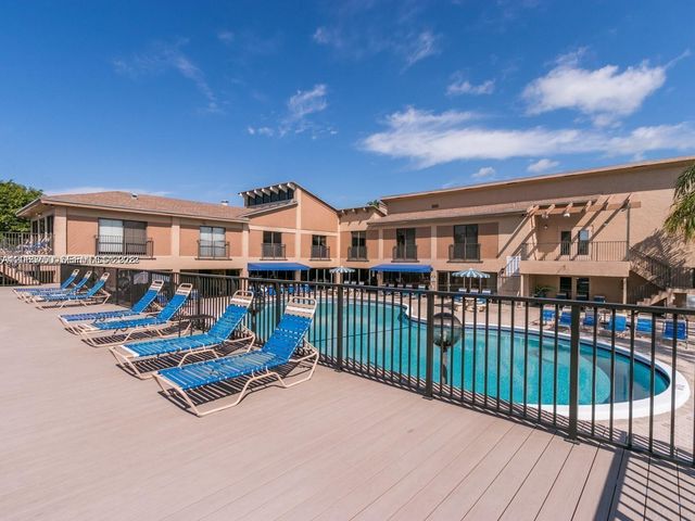 7301 NW 1st Street 106, Margate, FL 33063