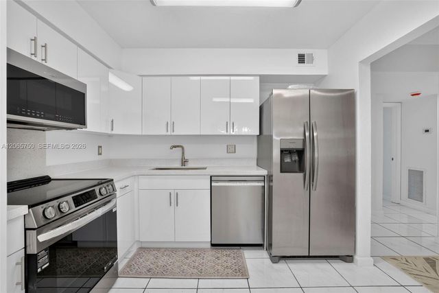 7301 NW 1st Street 106, Margate, FL 33063