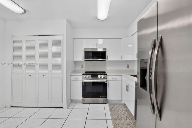 7301 NW 1st Street 106, Margate, FL 33063
