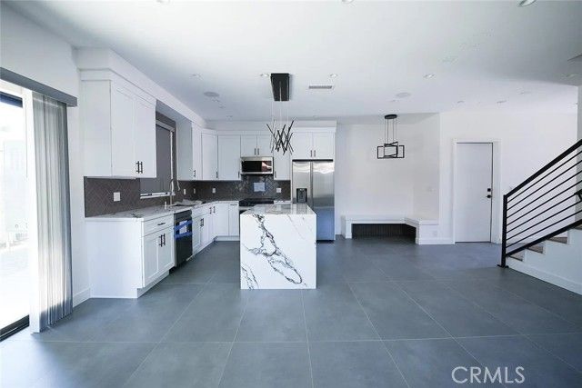 8034 Fair Avenue, Sun Valley (los Angeles), CA 91352