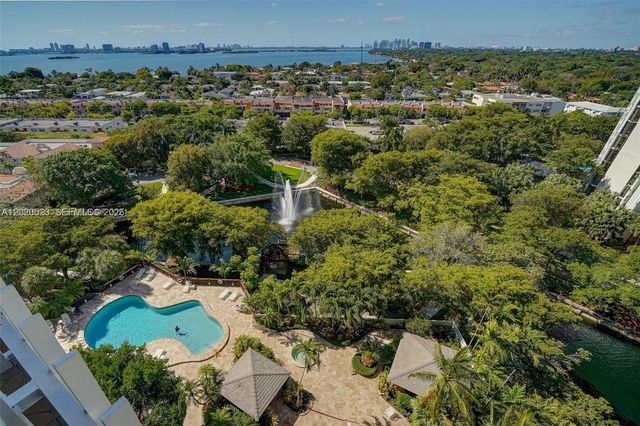 1000 Quayside Ter 701, Miami, FL 33138